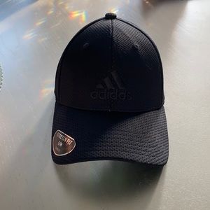 Adidas Curved Bill Hat. NWOT